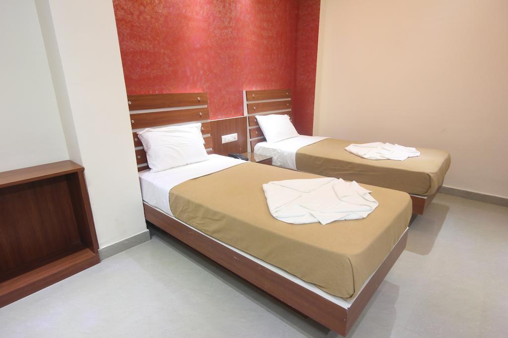 Urmee Hotell Bhubaneswar Eksteriør bilde