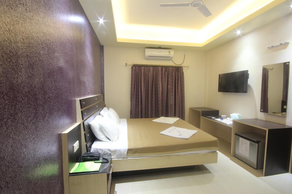 Urmee Hotell Bhubaneswar Eksteriør bilde