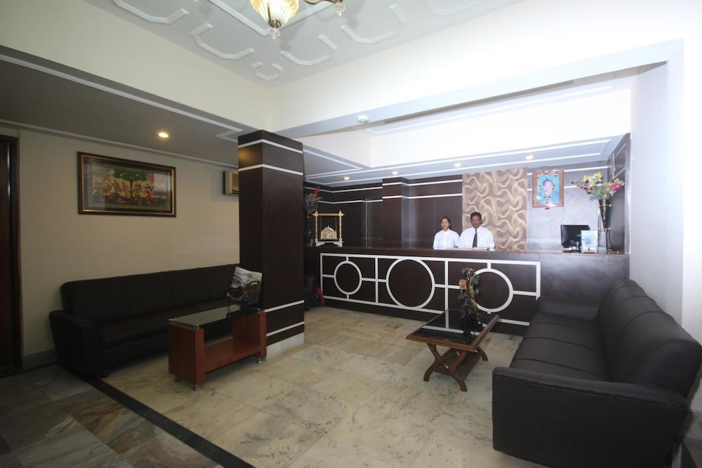 Urmee Hotell Bhubaneswar Eksteriør bilde