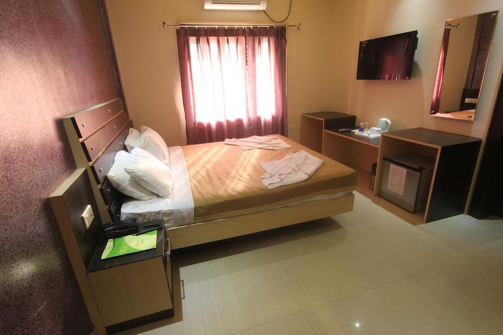 Urmee Hotell Bhubaneswar Eksteriør bilde
